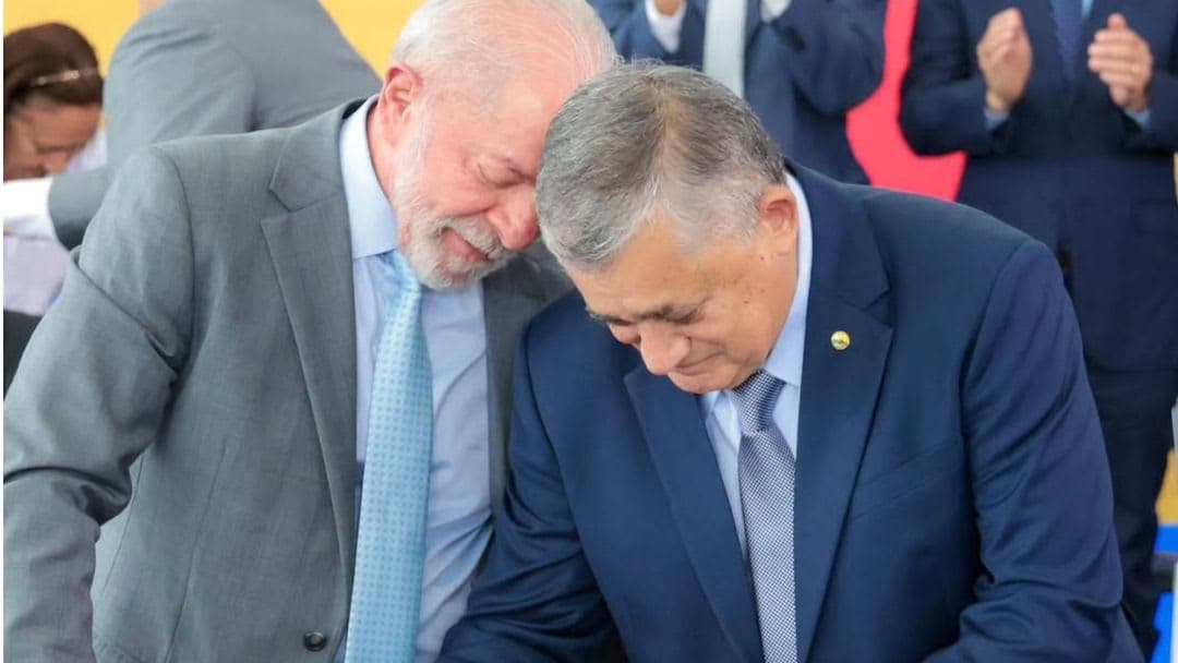 Pedro Lobo prestigia posse de ministro das Relações Institucionais