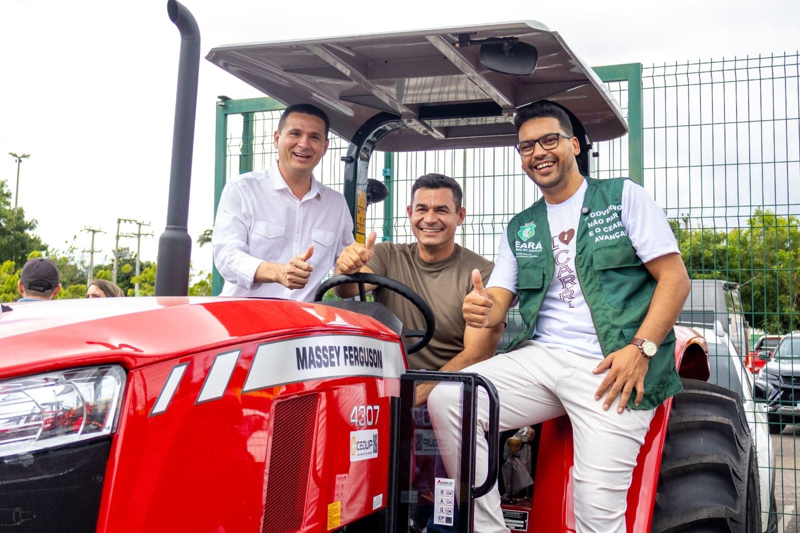 Salviano garante trator agrícola e reforça apoio aos produtores rurais de Potengi