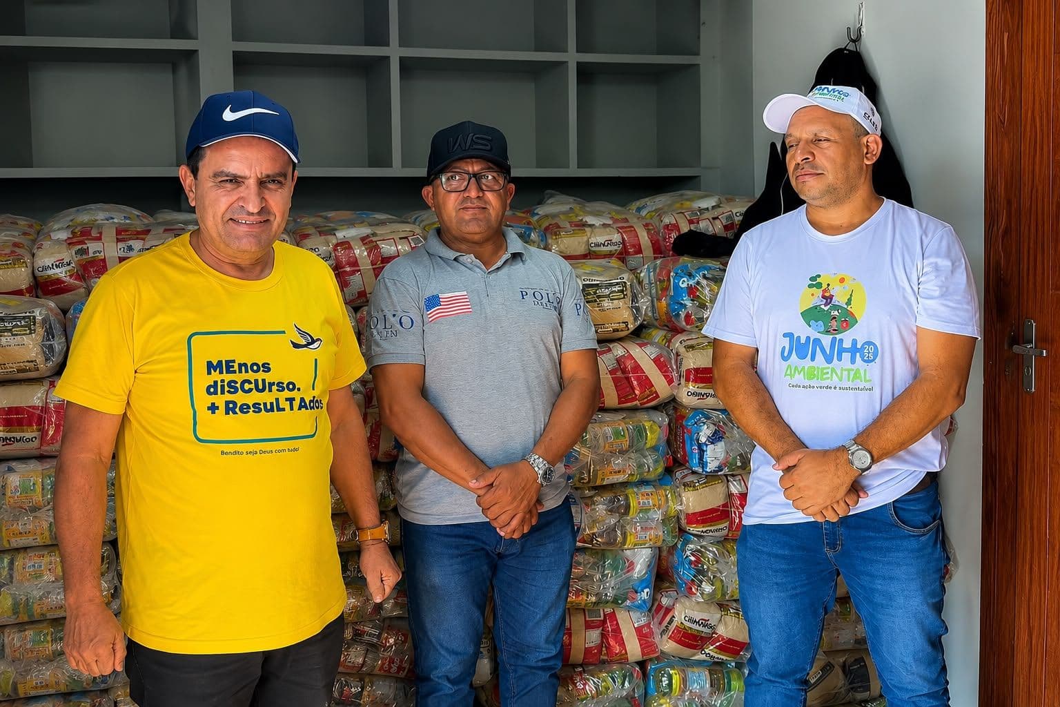Deputado Pedro Lobo garante distribuição de 150 cestas básicas para famílias de Potengi