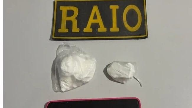 Ação do RAIO resulta na prisão de mulher suspeita de tráfico de drogas em Várzea Alegre