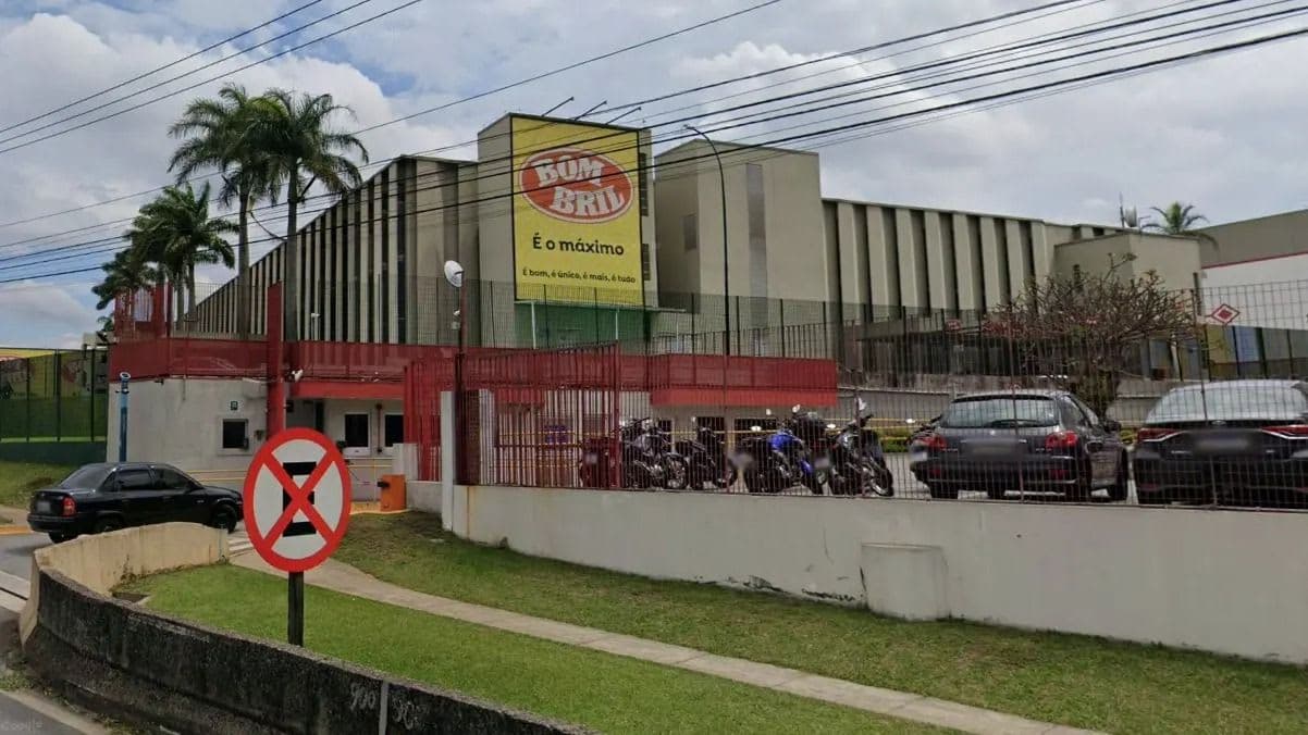 Homem mata 3 colegas de trabalho a facadas em fábrica da Bombril em São Bernardo do Campo