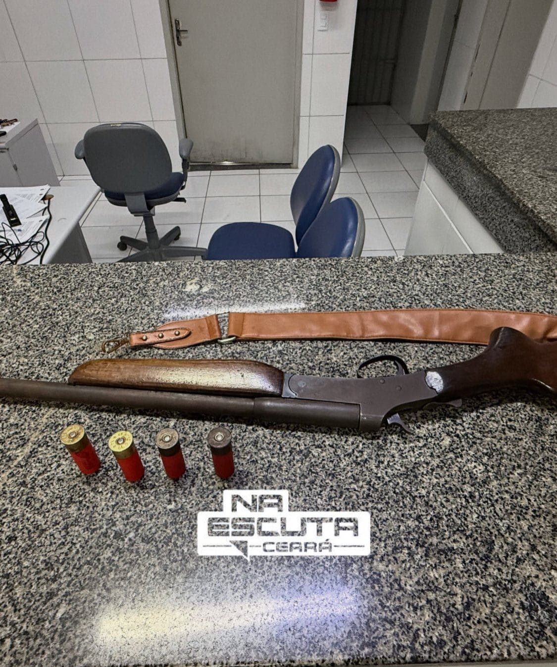 Homem é preso com espingarda calibre 12 em Catarina