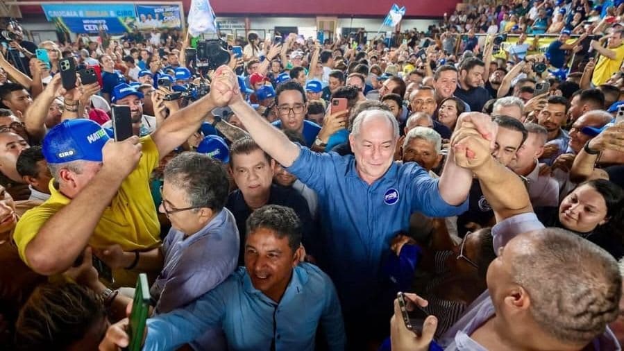 Pré-candidatura de Ciro Gomes ao Governo do Estado é lançada