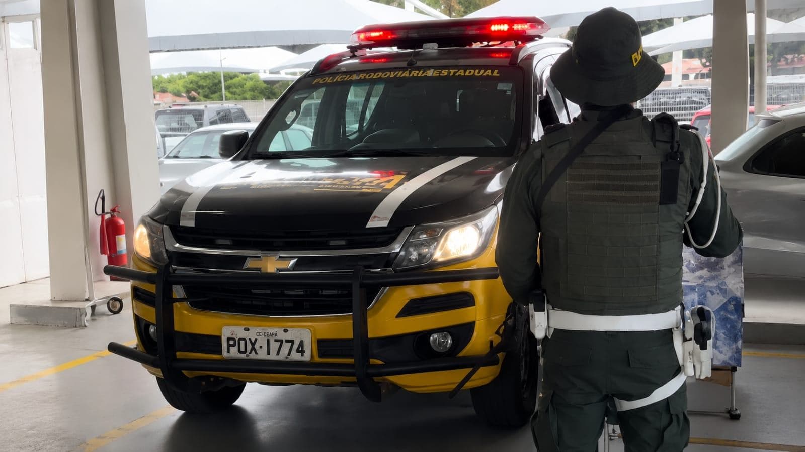 PRE apreende 1.750 maços de cigarros contrabandeados durante fiscalização no Crato