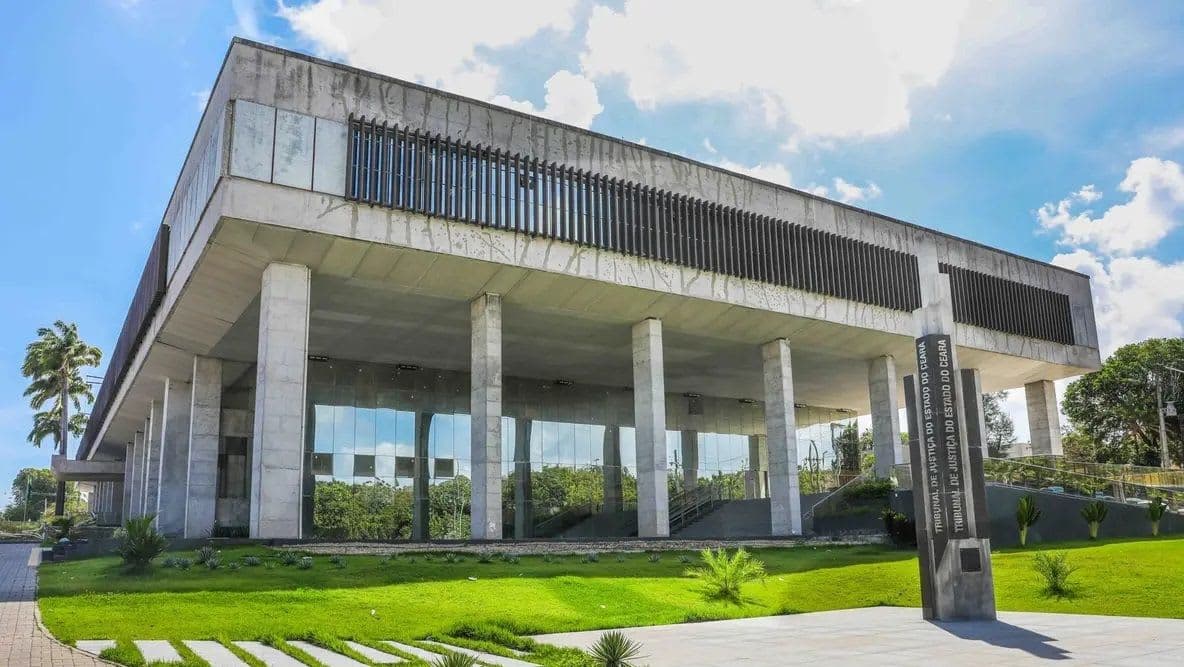 Mãe da bebê morta em Fortaleza consegue medidas protetivas contra ex