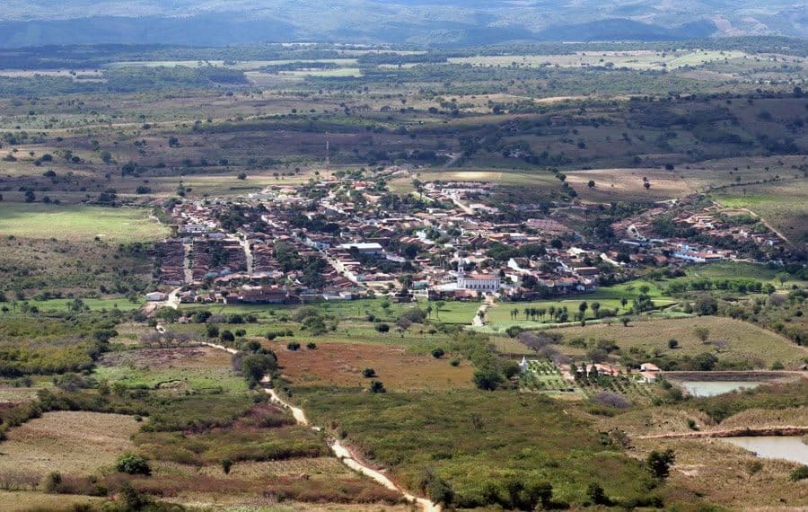Movimento popular liderado por Juracildo Fernandes defende pavimentação entre Santana do Cariri e Latão