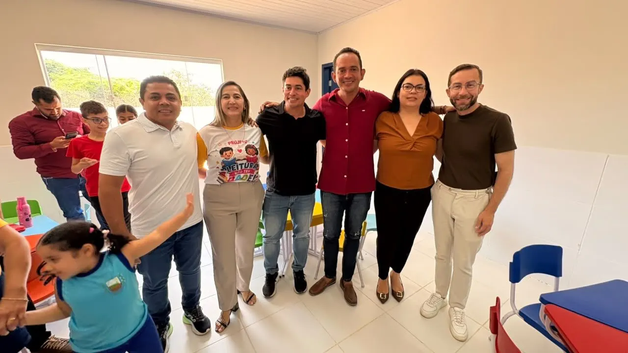 Santana do Cariri amplia estrutura escolar com entrega de duas novas salas de aula