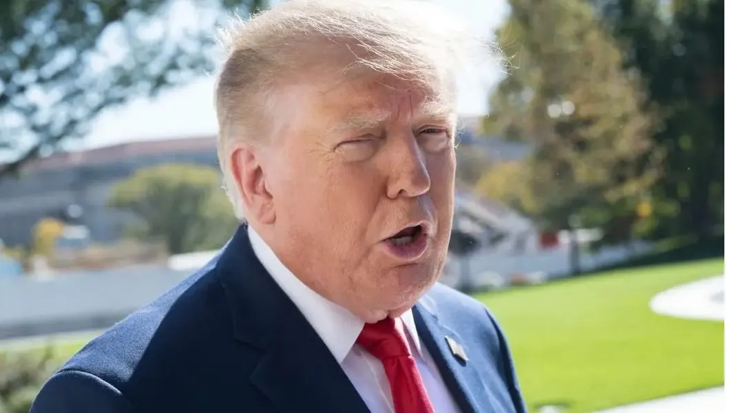 Trump afirma que monitora eleições no Brasil, mas evita declarar apoio a Lula ou Flávio Bolsonaro